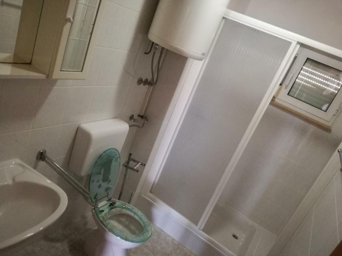 Apartments Dorkin Preko Ngoại thất bức ảnh